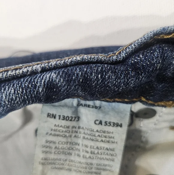 Wrangler Jean Shorts Womens 34x22 Slim Fit High Rise Cutoff Jorts - Picture 6 of 6